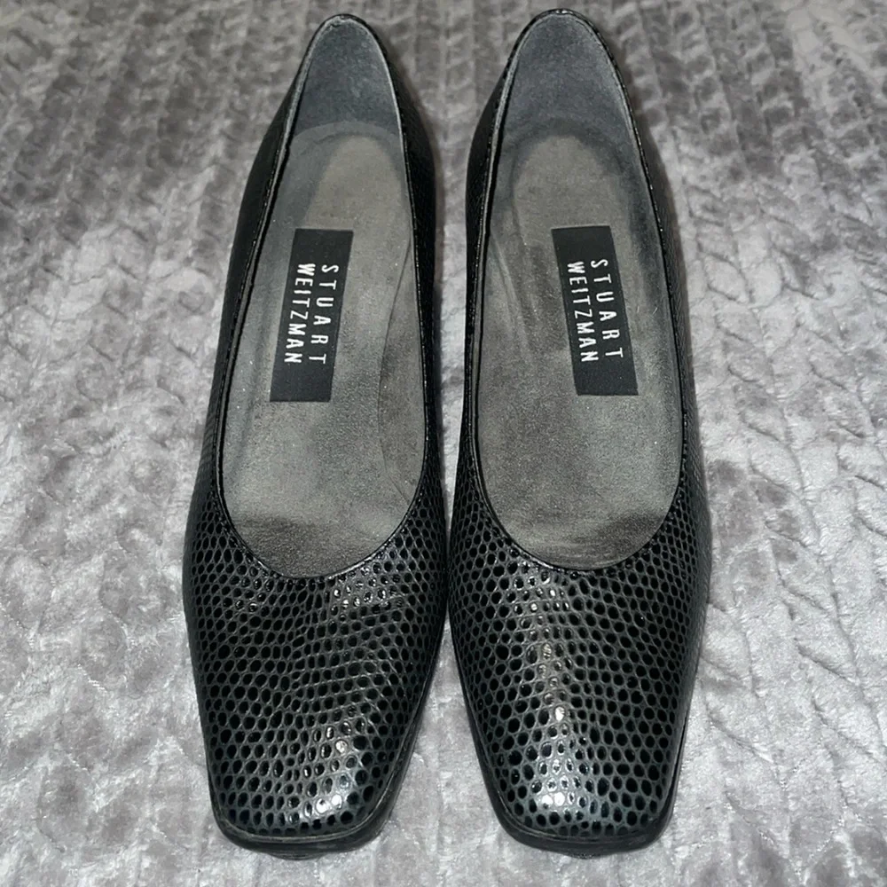 Stuart Weitzman Elegant Black Leather‎ Women's Block/Chunky Heels. Size 6.